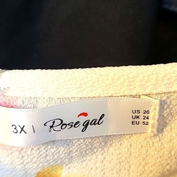 Rosegal Cold-Shoulder Top, White with Red & Yellow Flowers, Size 3X or 20, NWT - Picture 10 of 11